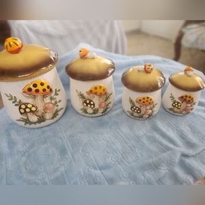 Merry Mushrooms set of 4